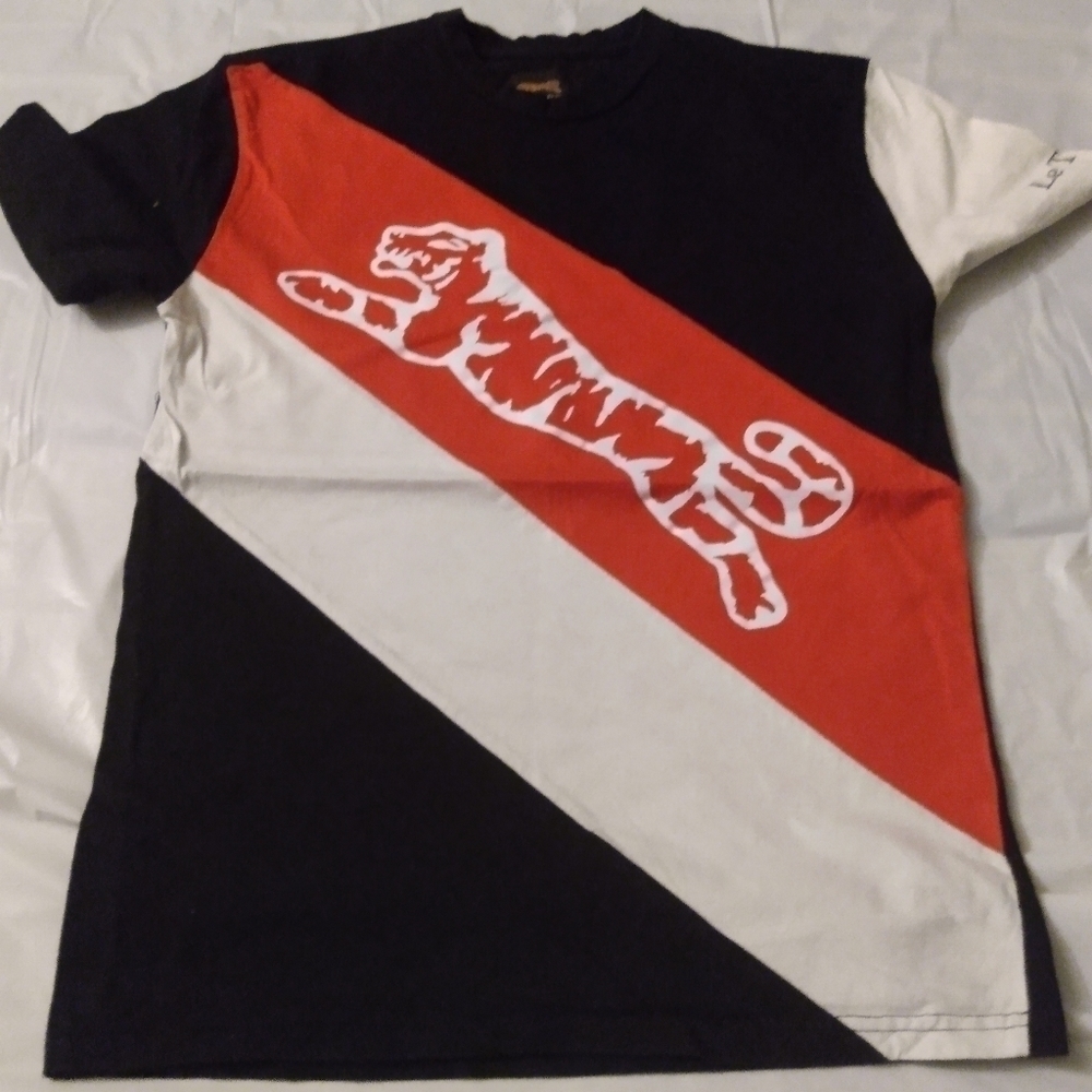 LeTIGRE Teen Boy T-shirt, sz S, Red, Black, White pre-owned